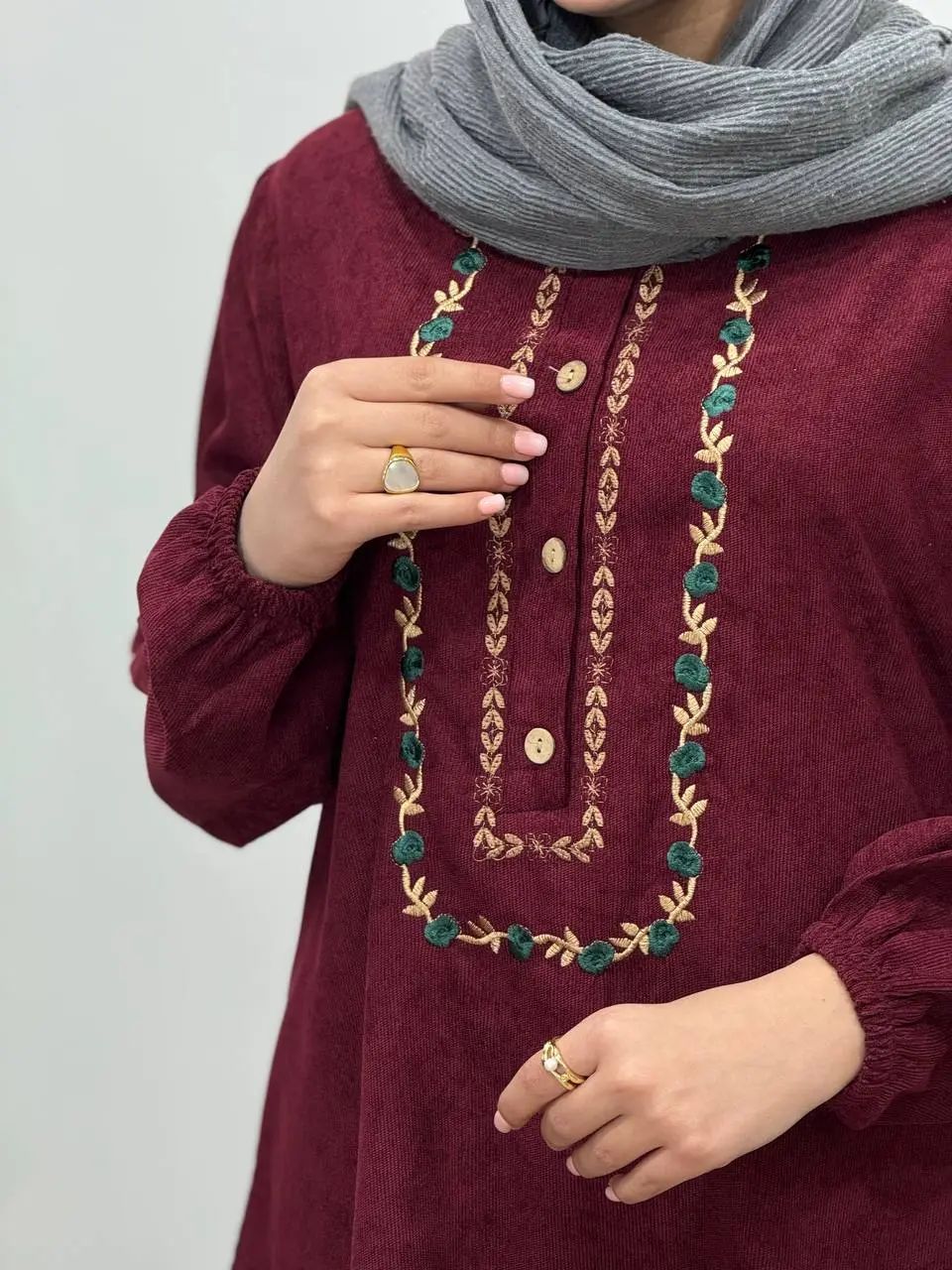 مانتو گلدوزی مخمل کبریتی ماهلین